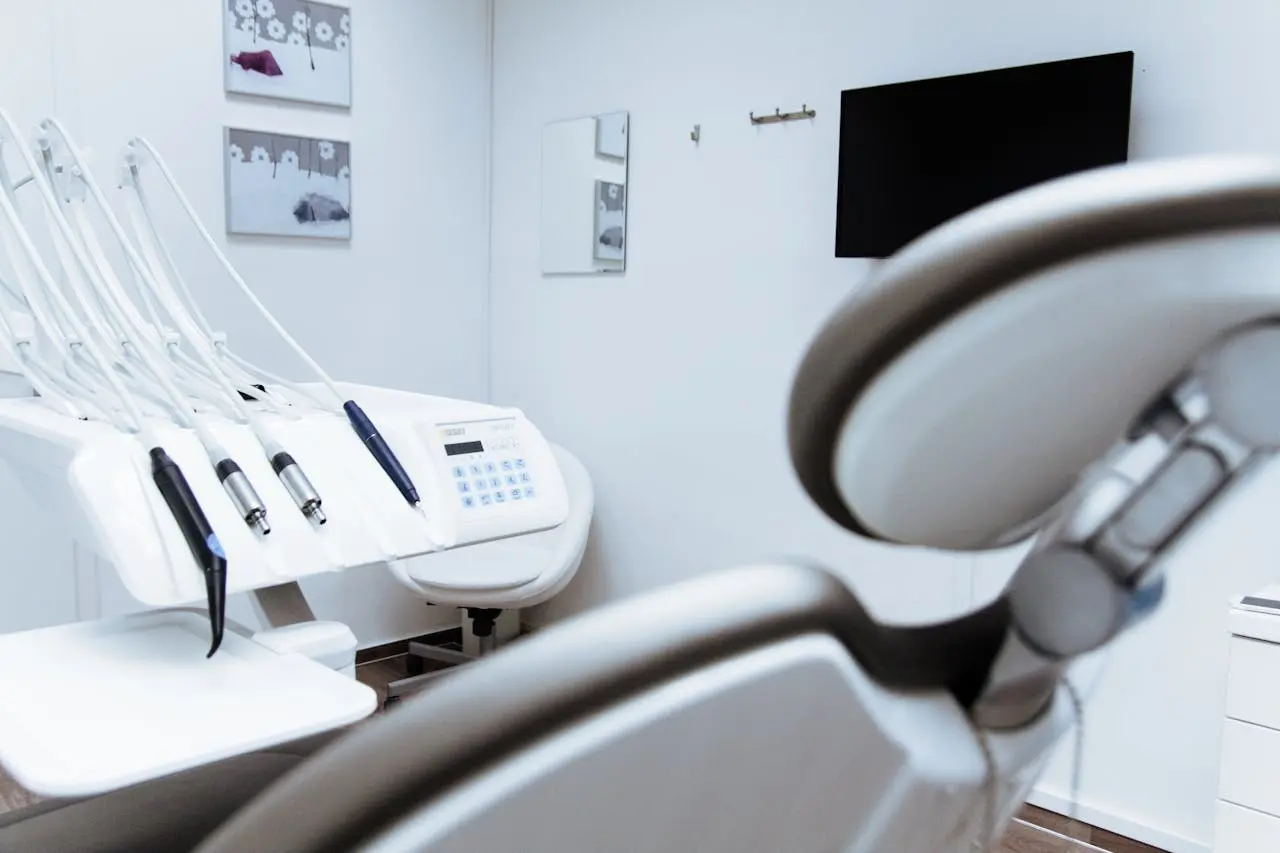 Comfort-focused clinical environment at Bixby Endodontics